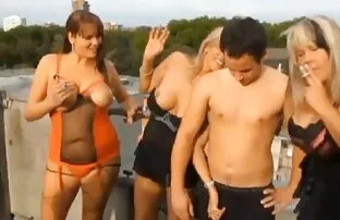 ロシアの兄弟姉妹強姦 女 の おっぱい の アニメ