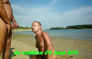 車の中で忙しい母親とのセックス 女 王様 エロ アニメ