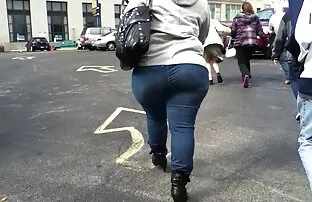 ロシアとコサックの女性はバスルームで洗浄されました 女 と 女 セックス アニメ