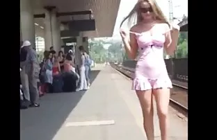 女性は服を着て、癌を置く 女 av アニメ