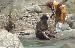 遺伝学者による女の子の詳細な検査のためのビデオ 無料 エロ アニメ 悪 の 女 幹部