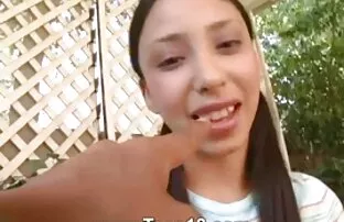 階段に縛られ、姿を消した エロ 女性 アニメ