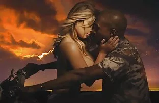 彼はバルコニーの上に彼の赤い舌をスナップし、兼とシステムの外に 女 教師 アダルト アニメ