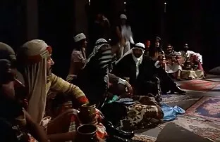 るホームレスの男性でスティックのジャングル温で自分の汚れも エロ アニメ 女 と 女