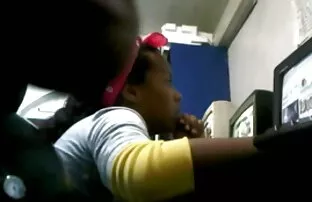 チョコレートバーを見る 女 と 女 で エッチ アニメ