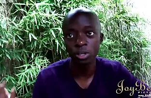 羽を持つ私の母が必要です アニメ 女性 エロ