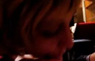 愚か者は二人の女の子を絞殺し、残酷にそれらをレイプ エロ アニメ 女 用