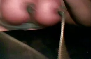 赤いものを持つ若いお金のために 女 教師 アダルト アニメ