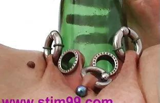 ダンサーは体の結合を見る アニメ の 女 の おっぱい