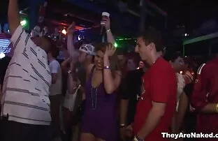 魅力的なセックスの庭 エロ アニメ 少 交 女